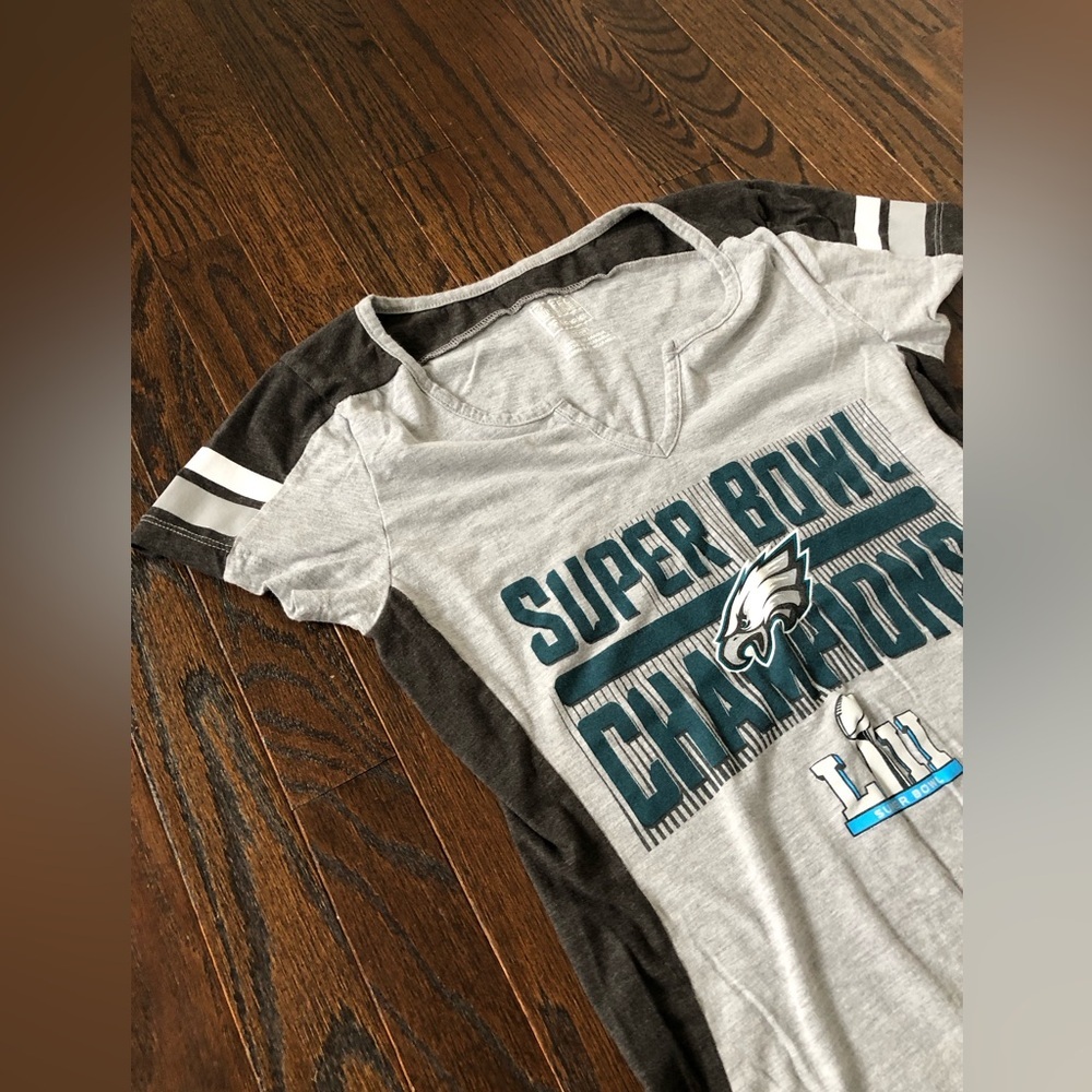 Fanatics NFL Women’s S Philadelphia Eagles Super Bowl LIII Heathered Gray Tee - Picture 2 of 10